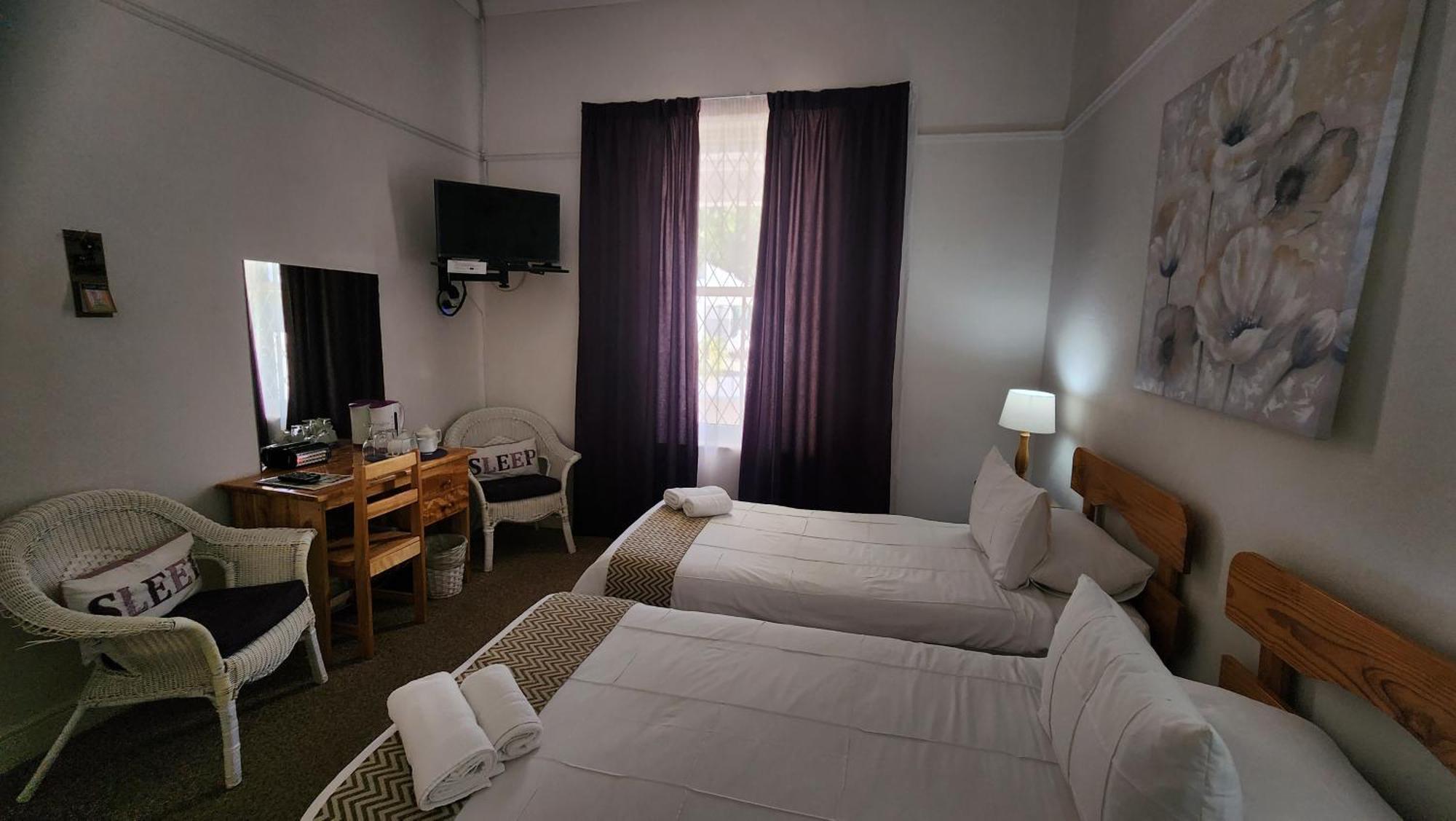 Country Village Graaff Reinet Ngoại thất bức ảnh